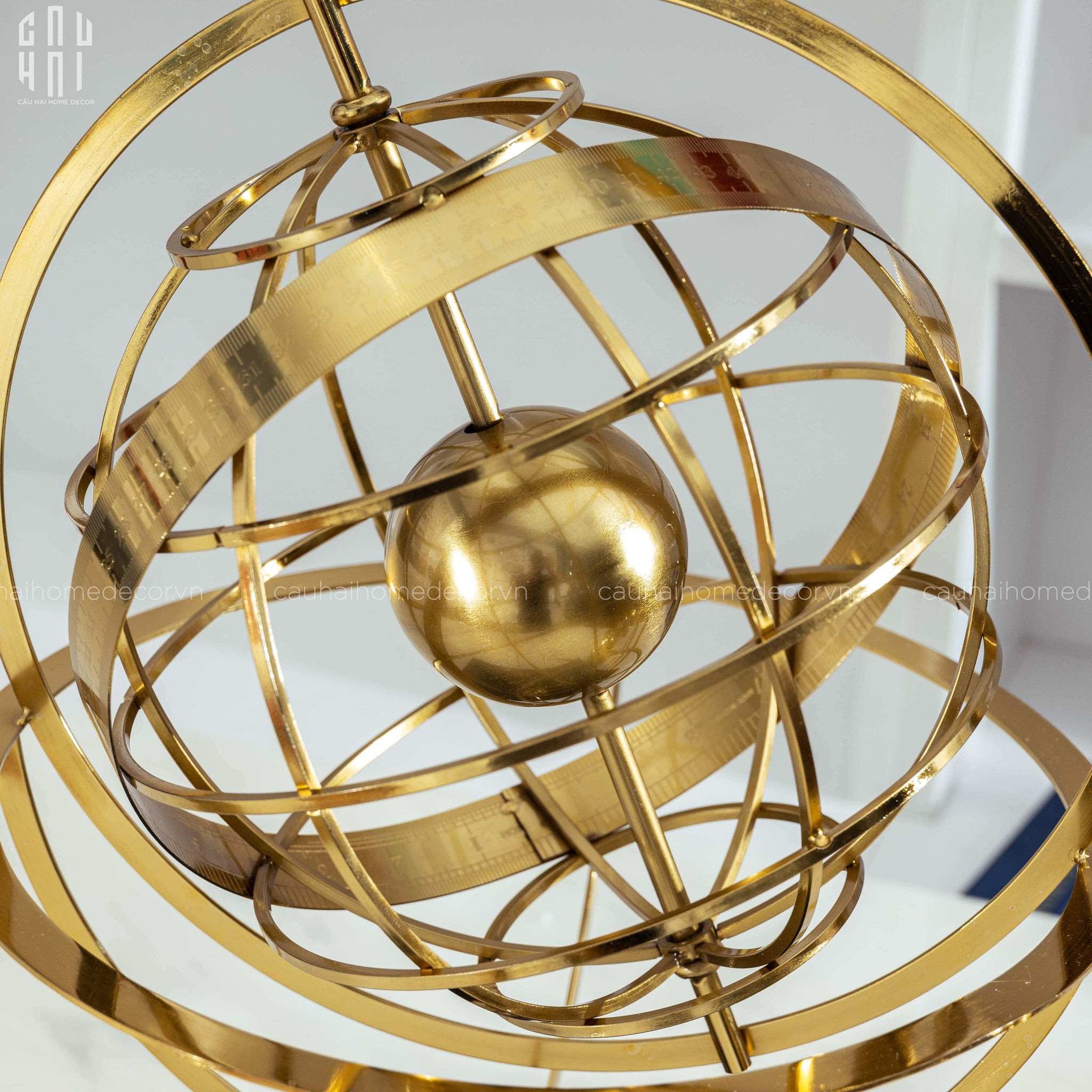 TƯỢNG ĐỊA CẦU IRON UNIVERSE-CẬU HAI HOME DECOR