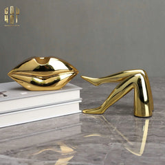 Tượng Đôi Môi Vàng - Gilded Grace Lips-CẬU HAI HOME DECOR