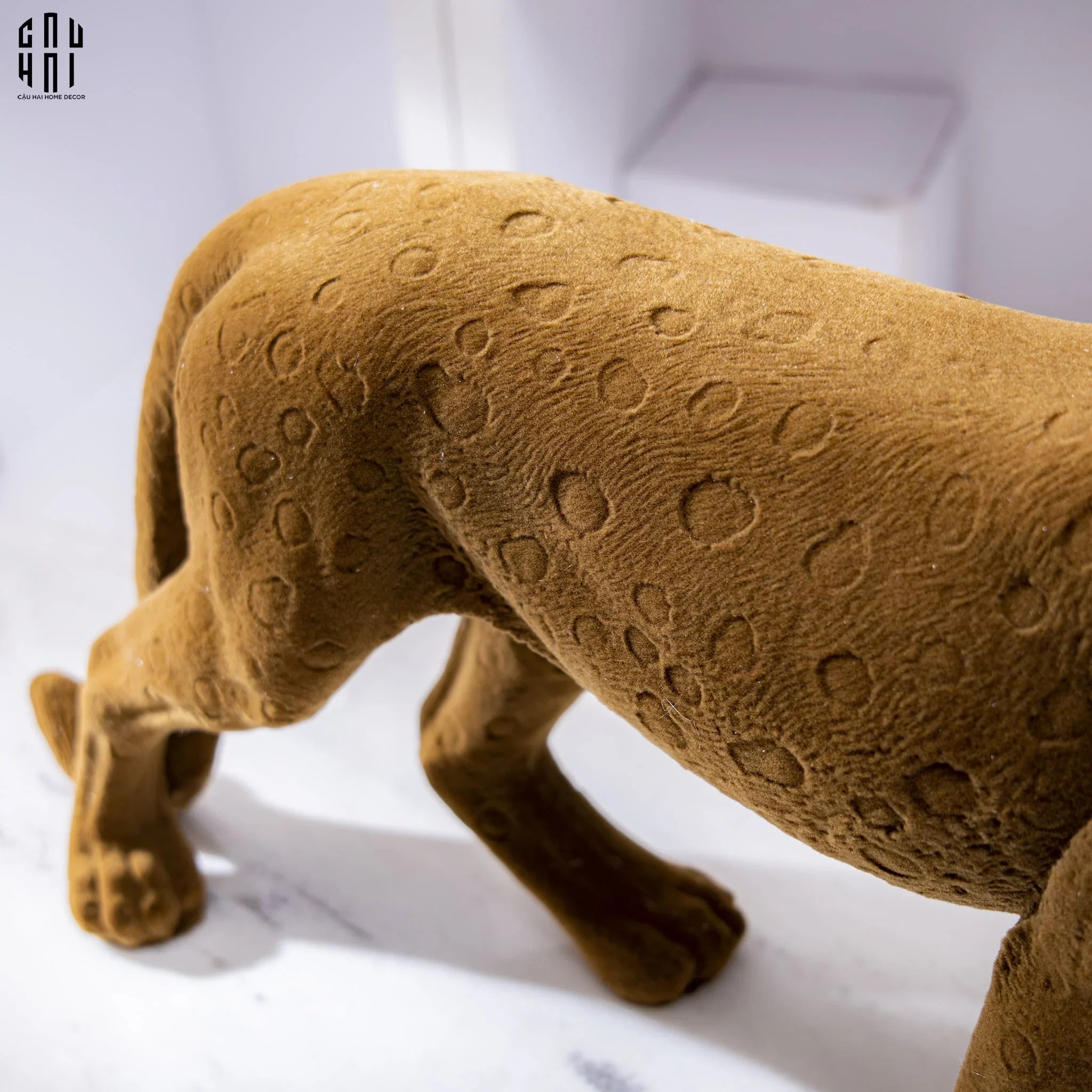TƯỢNG MAJESTIC LEOPARD-CẬU HAI HOME DECOR