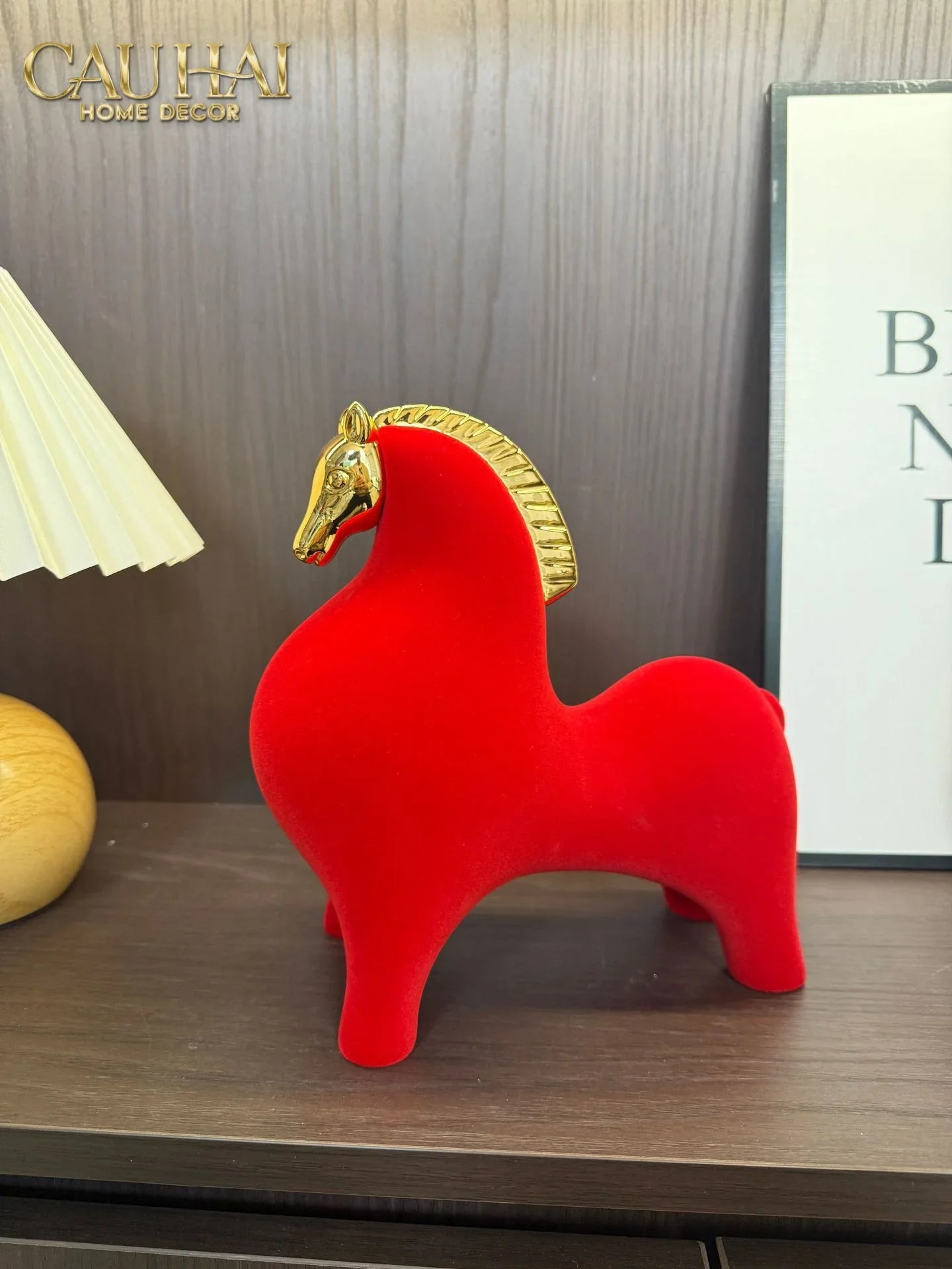 Tượng Ngựa Nhung Đỏ Hoàng Gia - Đại Hồng Mã Phú Quý 18x22-CẬU HAI HOME DECOR