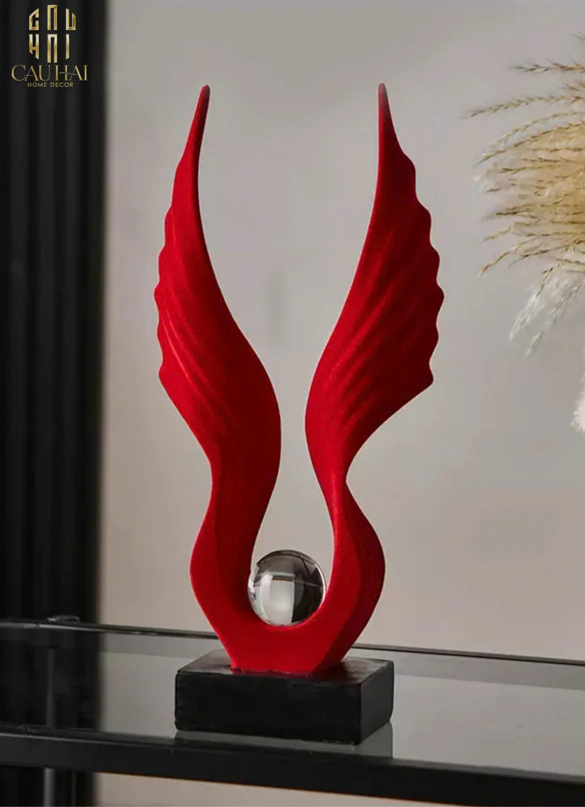 TƯỢNG NHUNG ĐỎ SCARLET WINGS FW25-CẬU HAI HOME DECOR