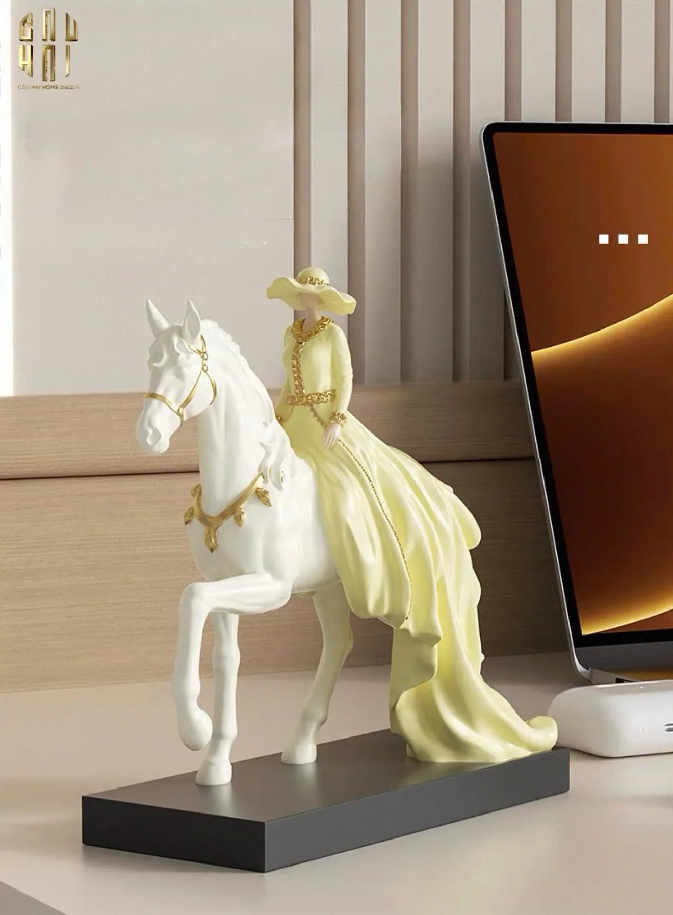 TƯỢNG PRINCESS MONTCLAIR - DUCHESS OF MONTCLAIR-CẬU HAI HOME DECOR