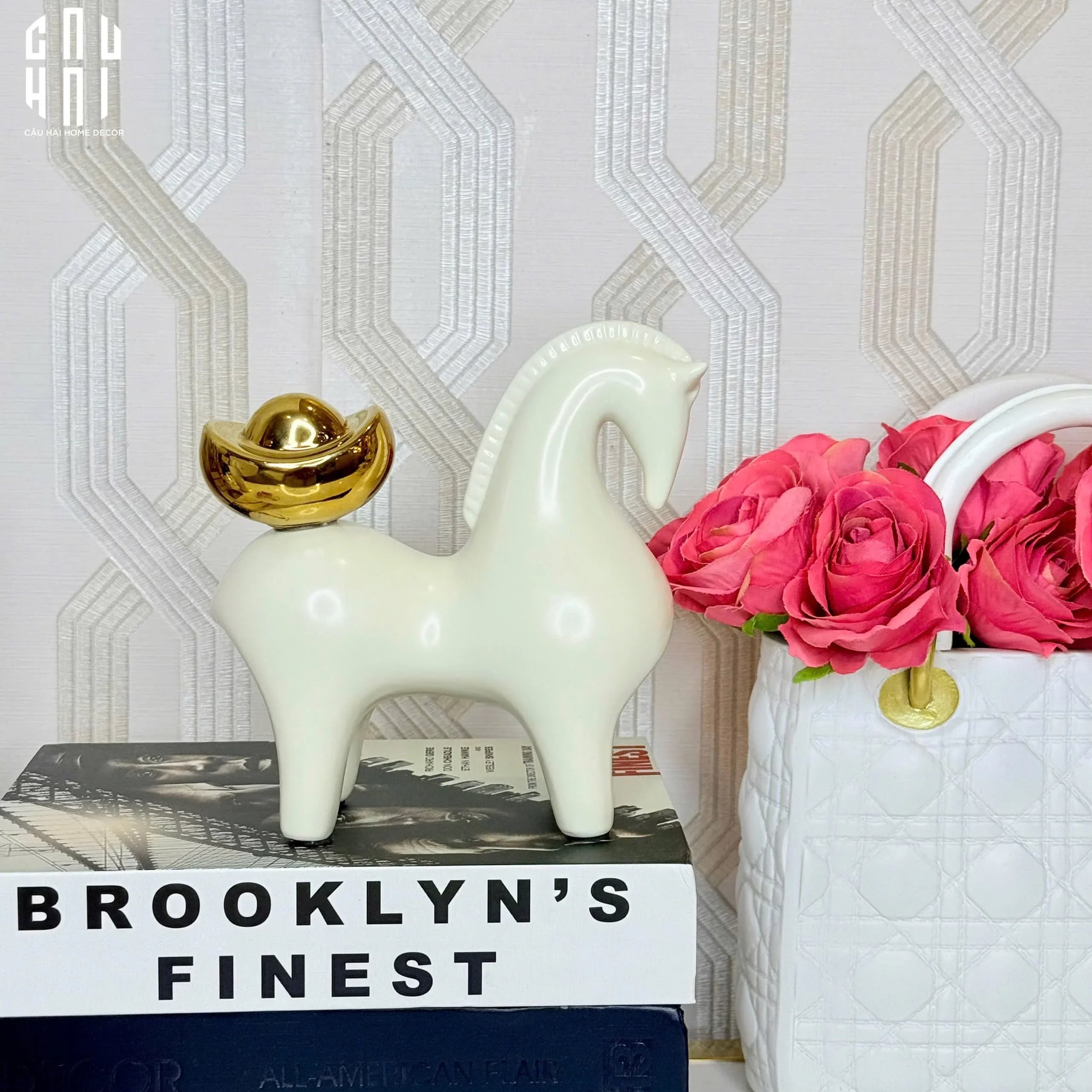 TƯỢNG TRANG TRÍ WHITE CHUBBY HORSE SS25-CẬU HAI HOME DECOR