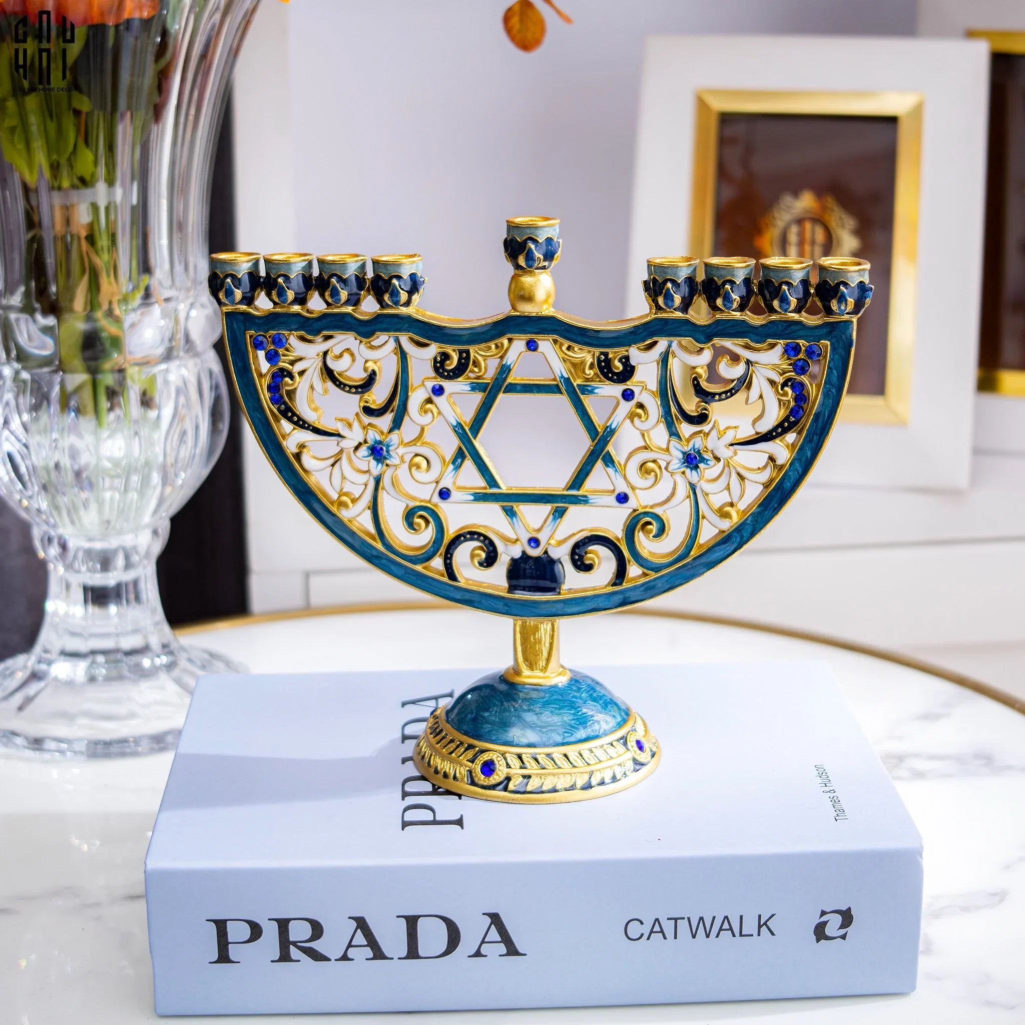 TƯỢNG TRANG TRÍ WINSLET-CẬU HAI HOME DECOR