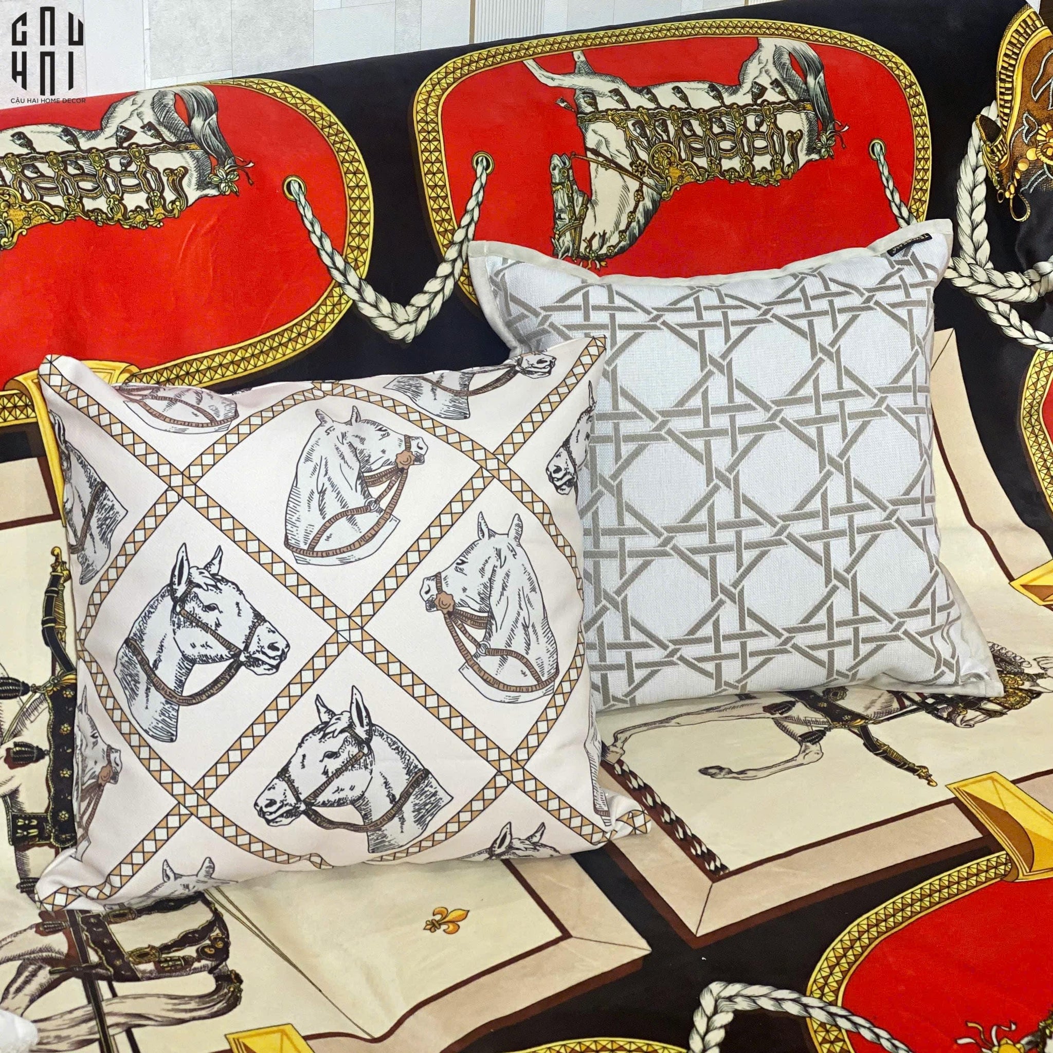 - VỎ GỐI CANVAS WHITE PEGASUS 45.-CẬU HAI HOME DECOR