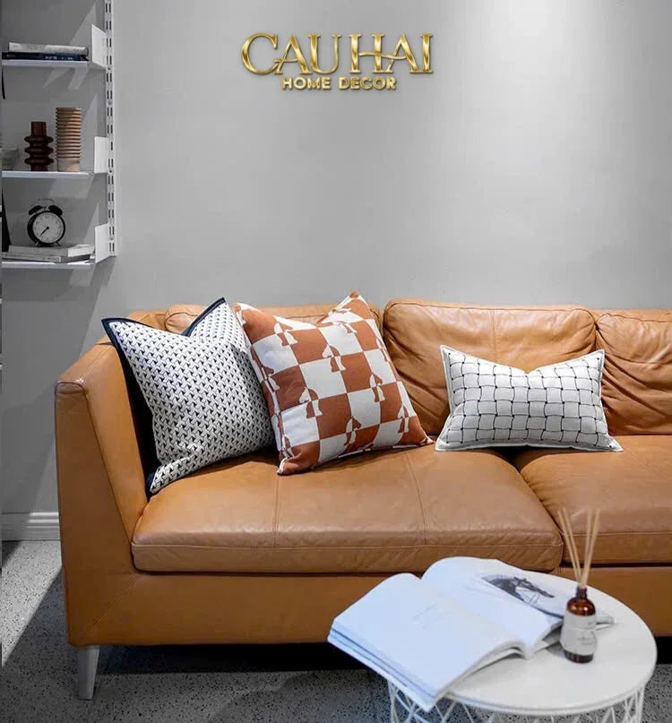 Vỏ Gối Cavalier Checkerboard Ébène Brun Art Cushion 45-CẬU HAI HOME DECOR