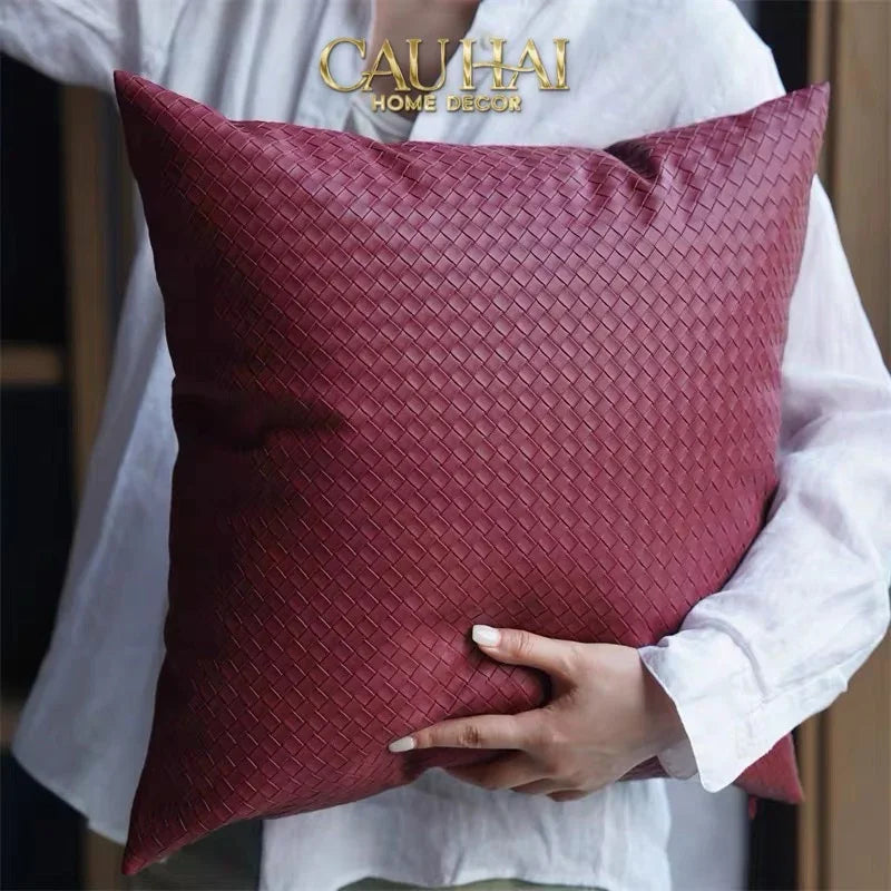 Vỏ Gối Da Burgundy Intrecciato Lattice 45-CẬU HAI HOME DECOR