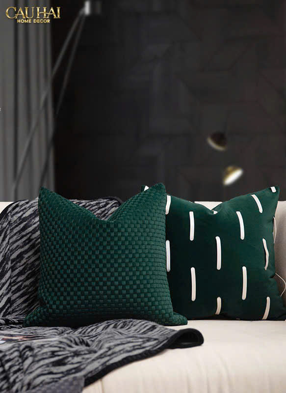VỎ GỐI NHUNG EMERALD VELVET BROKEN STRIPES 45-CẬU HAI HOME DECOR