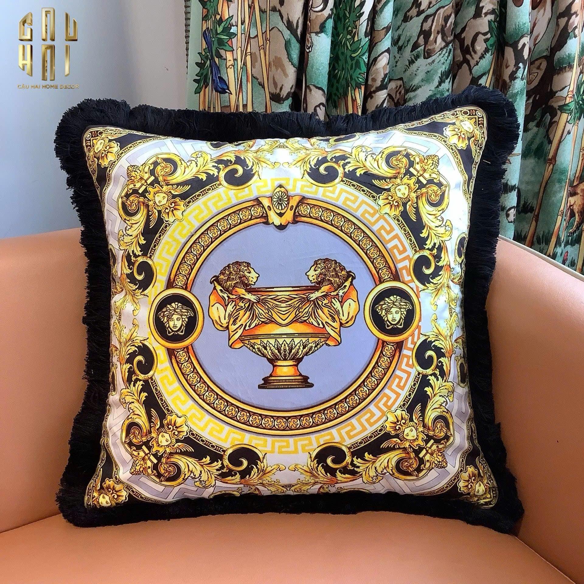 Vỏ Gối Nhung Gianni Vers. La Coupe Des Dieux Fw25 - CẬU HAI HOME DECOR