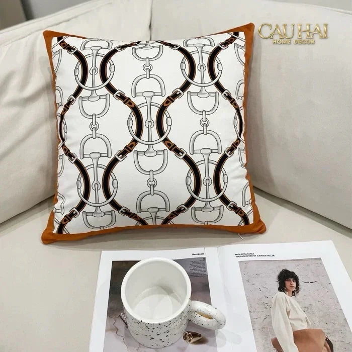 Vỏ Gối Nhung Horsebit Noble Héritage - Blanc Motif 45-CẬU HAI HOME DECOR