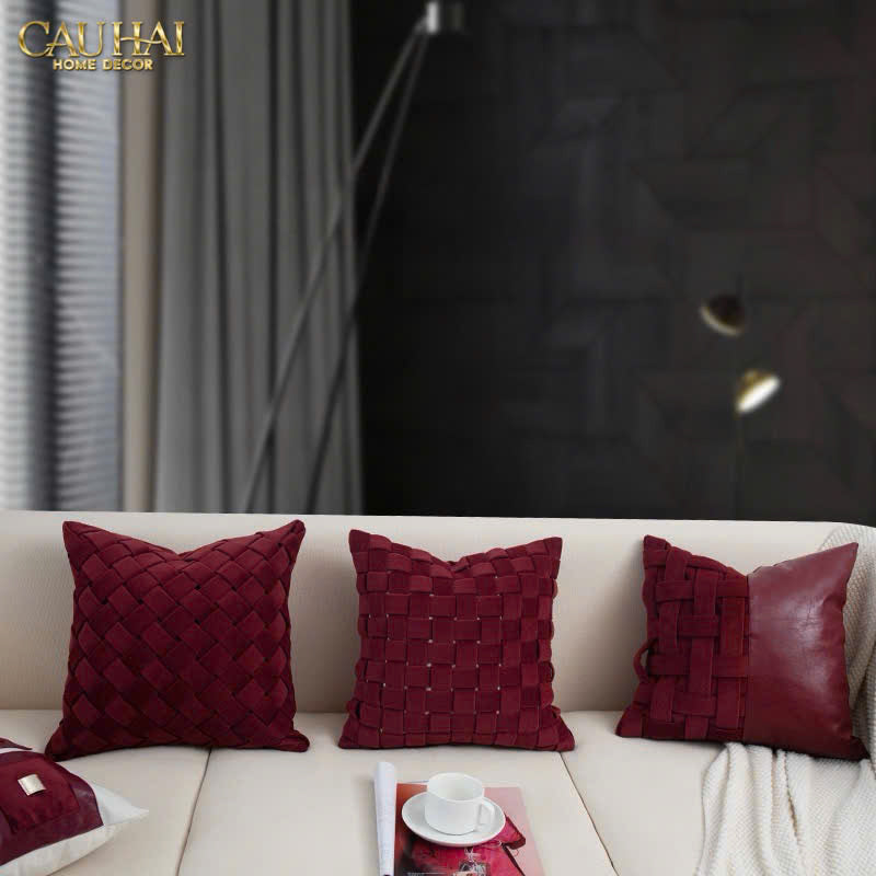 VỎ GỐI NHUNG LEATHER BORDEAUX WOVEN MISTLETOE 45-CẬU HAI HOME DECOR