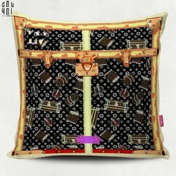 VỎ GỐI NHUNG LOUIS JOURNEY 45.-CẬU HAI HOME DECOR