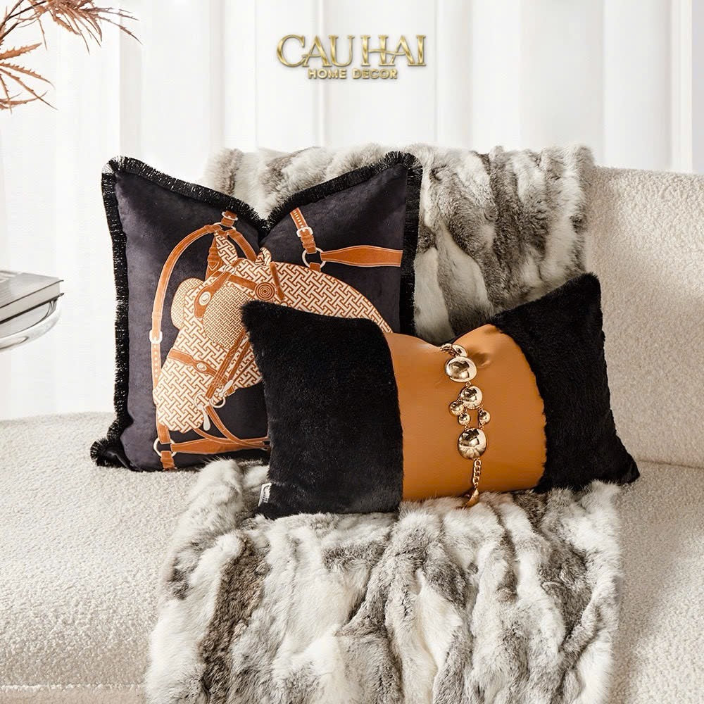 VỎ GỐI NHUNG NOCTURNE ÉQUESTRE LEATHER HARNESS 45-CẬU HAI HOME DECOR