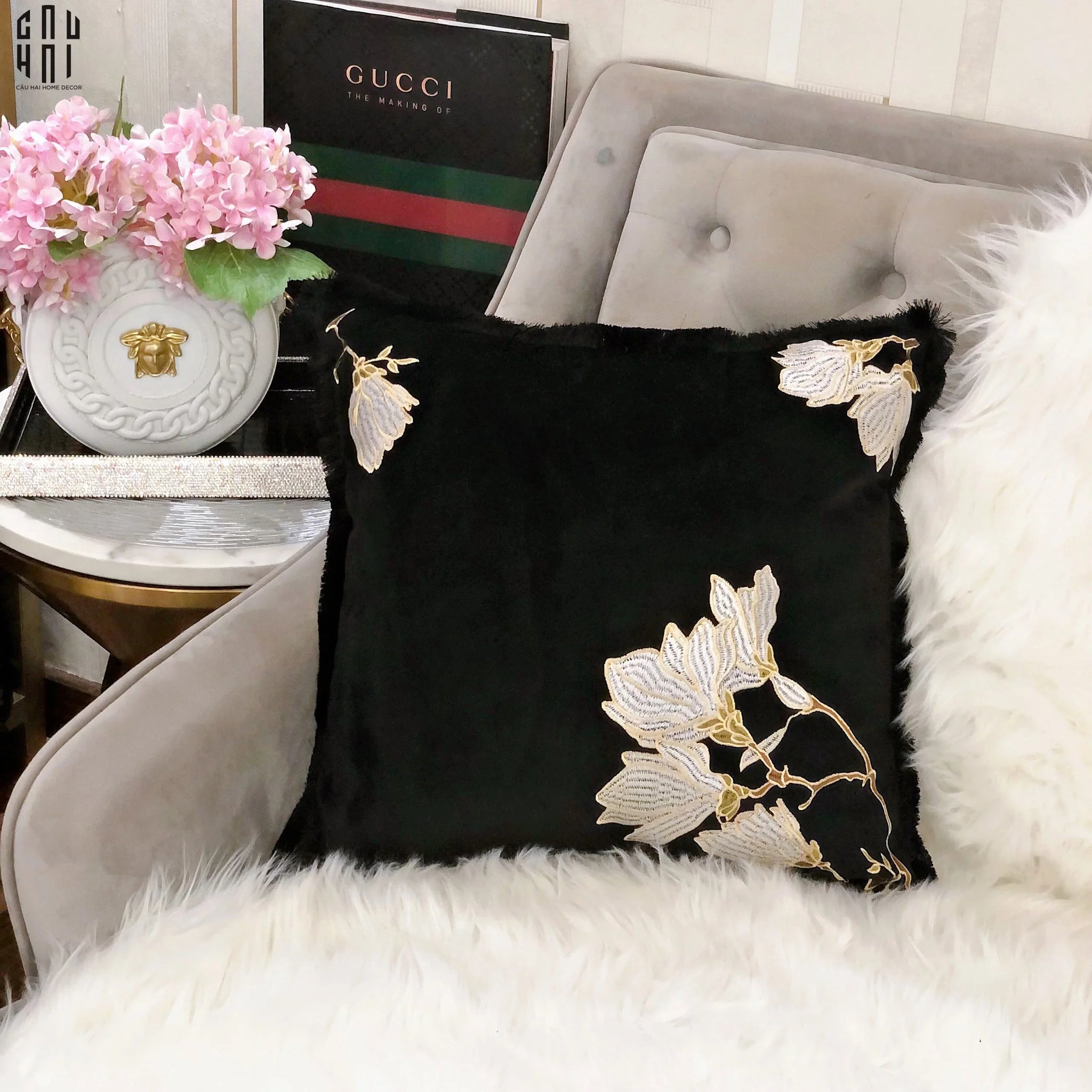 VỎ GỐI NHUNG SCARLETT 45.-CẬU HAI HOME DECOR