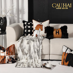 Vỏ Gối Nhung Triptyque Équestre Moderne Embroidered Dialogue 45-CẬU HAI HOME DECOR