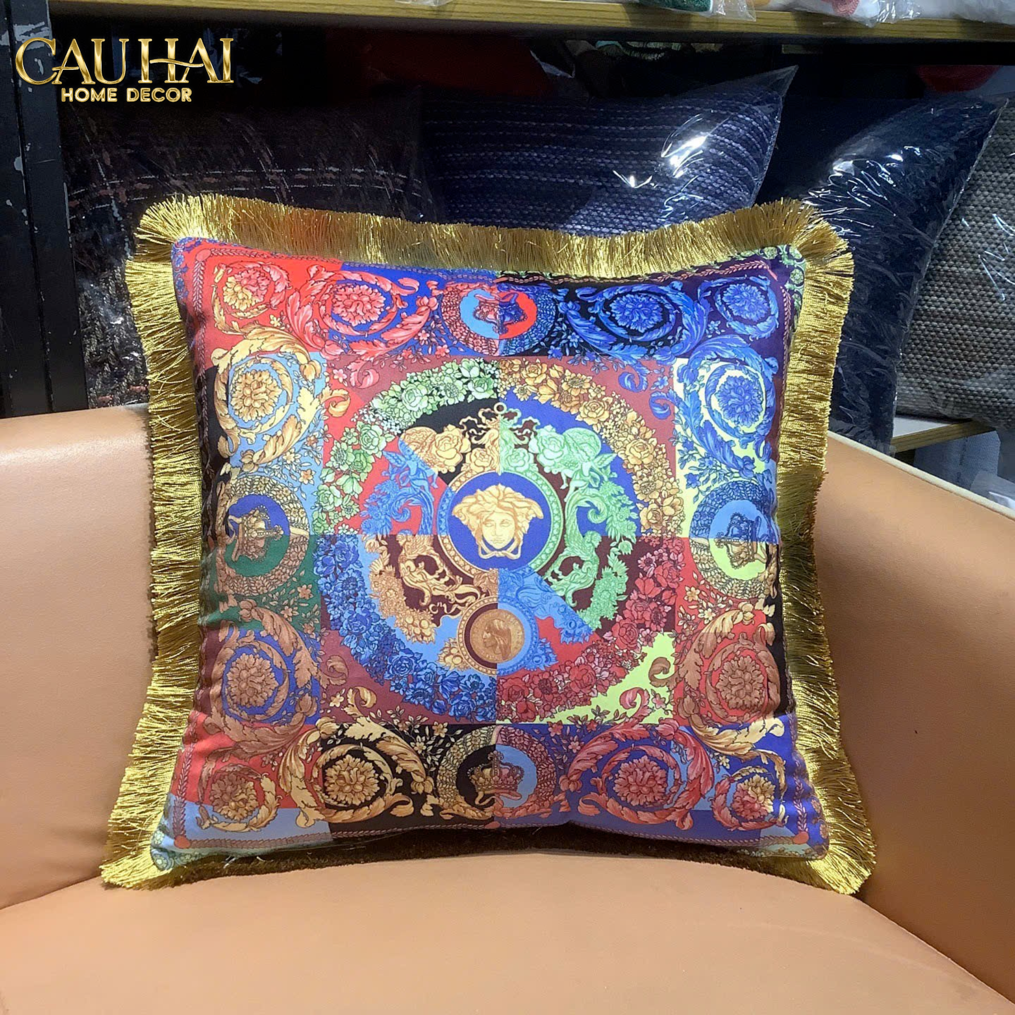 VỎ GỐI NHUNG VS MEDUSA AMPLIFIED MULTICOLOR 45-CẬU HAI HOME DECOR