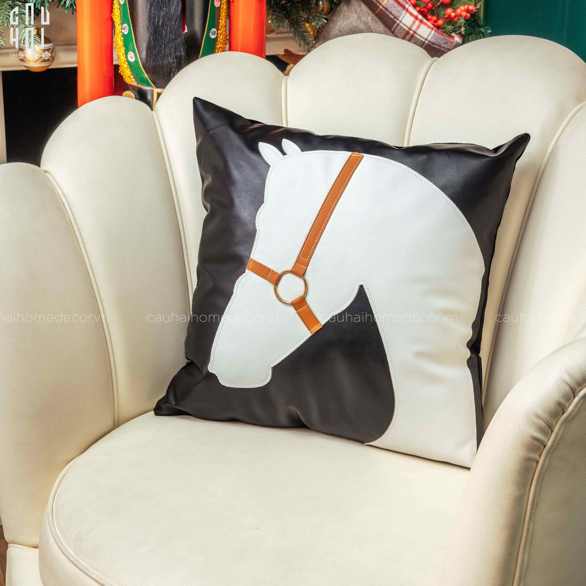VỎ GỐI SOFA DA PU WHITE HORSE 40X40 CM-CẬU HAI HOME DECOR