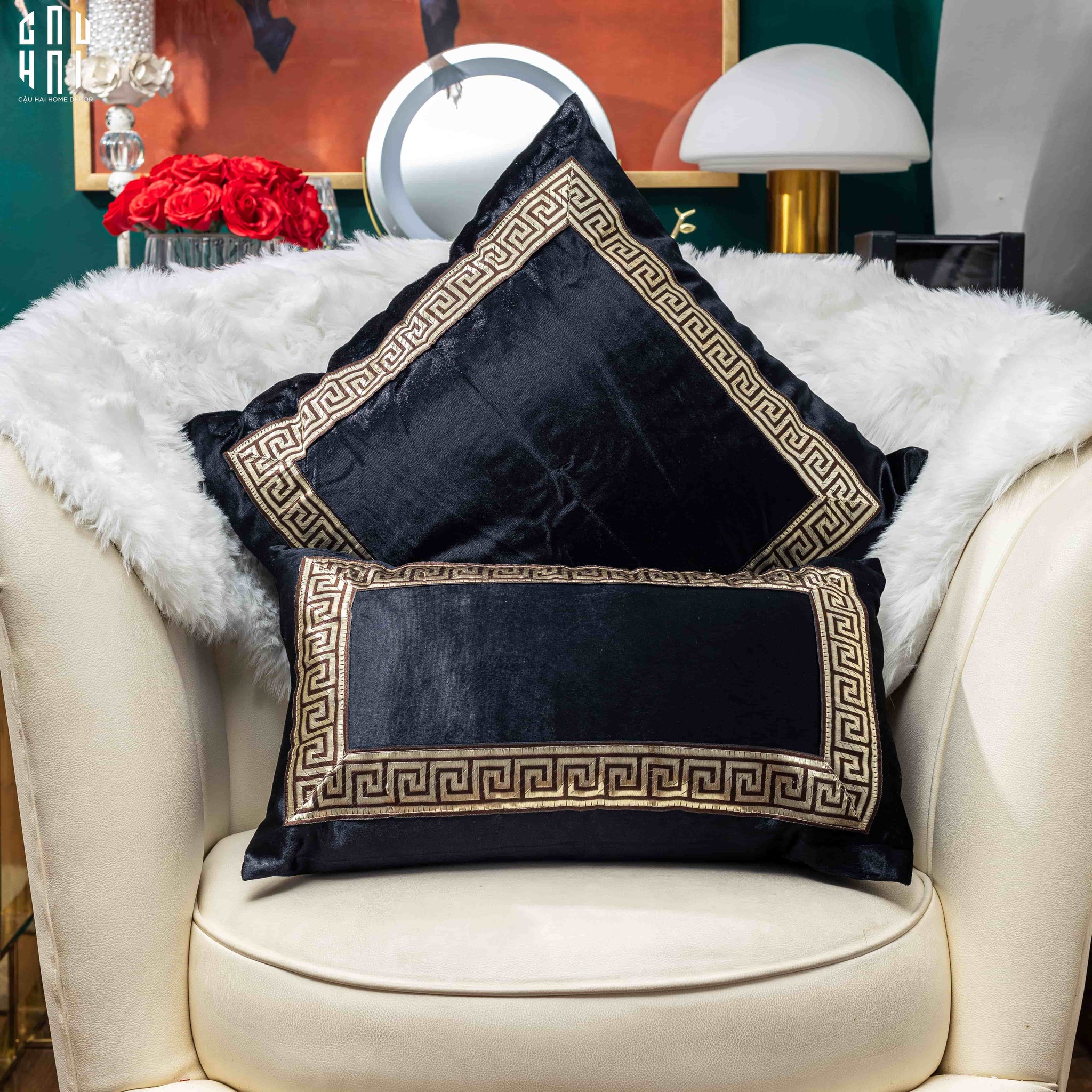 VỎ GỐI SOFA NHUNG CROCHET - NOIR 50X50CM-CẬU HAI HOME DECOR
