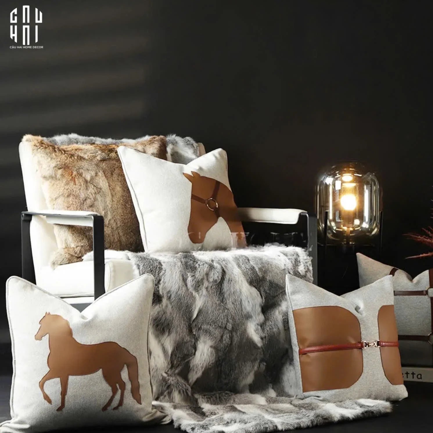 VỎ GỐI SOFA NHUNG HOẠ TIẾT DA REGAL STRIDE-CẬU HAI HOME DECOR