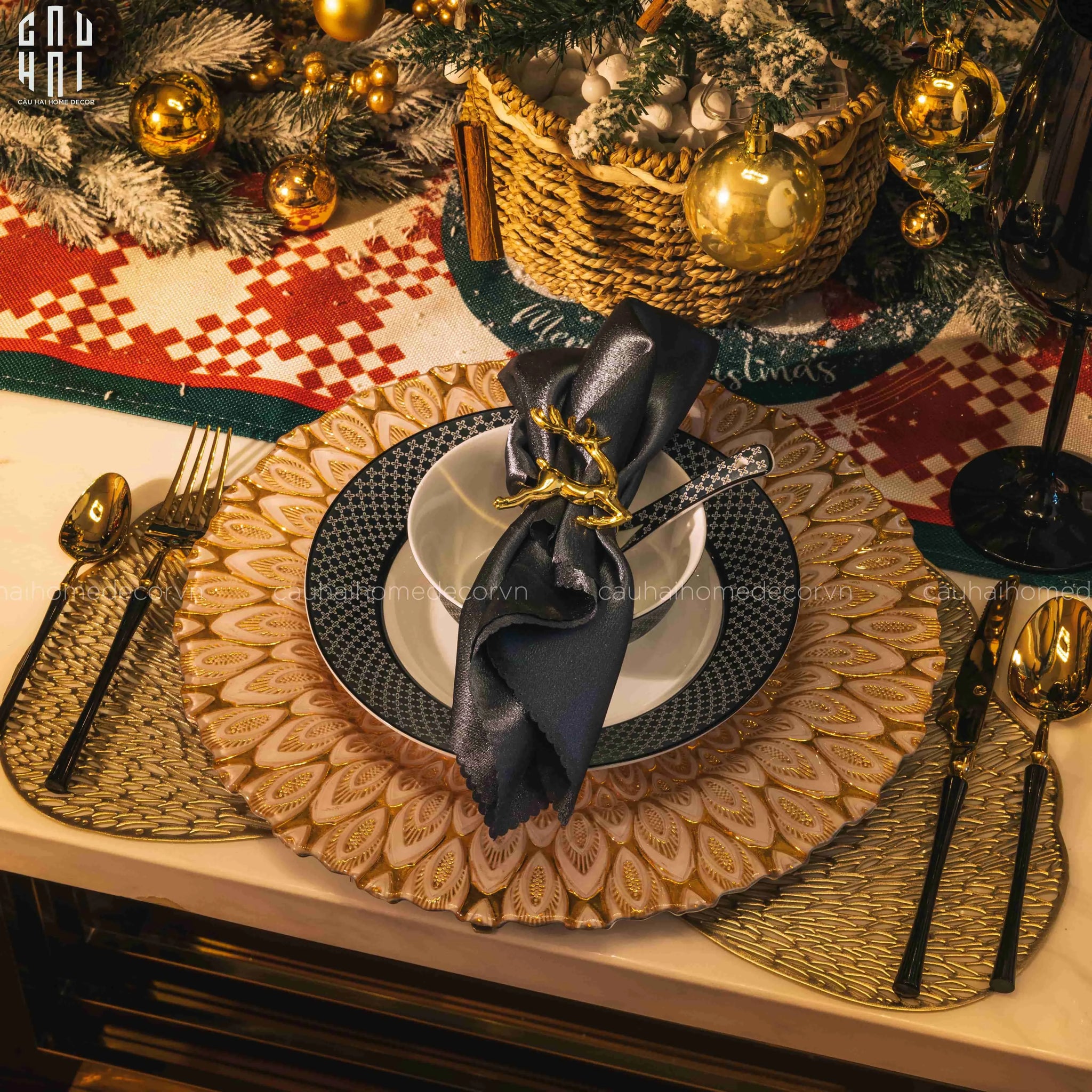 VÒNG KHĂN ĂN - GOLDEN DEER NAPKIN RING-CẬU HAI HOME DECOR