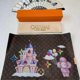 HOME COUTURE - TẤM LÓT LOUIS VIVIENNE IN WONDERLAND TABLE MAT 40X60