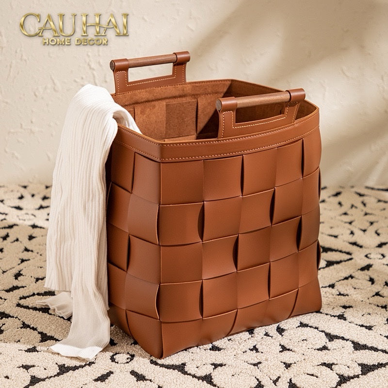 GIỎ ĐỰNG ĐỒ LUX LEATHER CARAMEL WOVEN LAUNDRY BAG - SPECIAL CHARM.